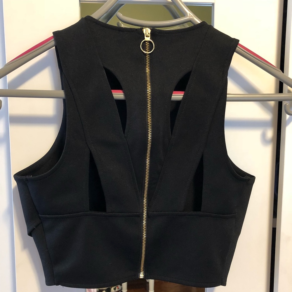 Express Crop Top - image 3